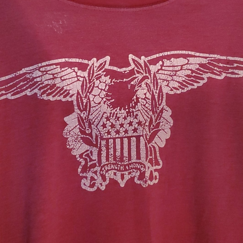 GRAPHIC Tee - Picture 2 of 3